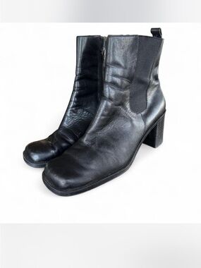 Vintage Y2K Black Leather Chunky Heel Ankle Boots Platform Minimalist